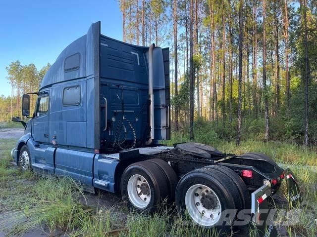 Volvo VNL860 牵引车