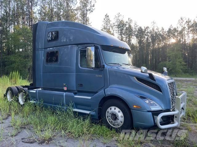 Volvo VNL860 牵引车