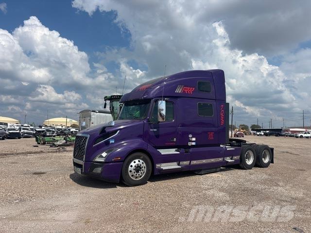Volvo VNL860 牵引车