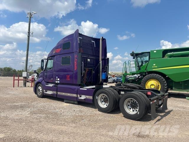 Volvo VNL860 牵引车