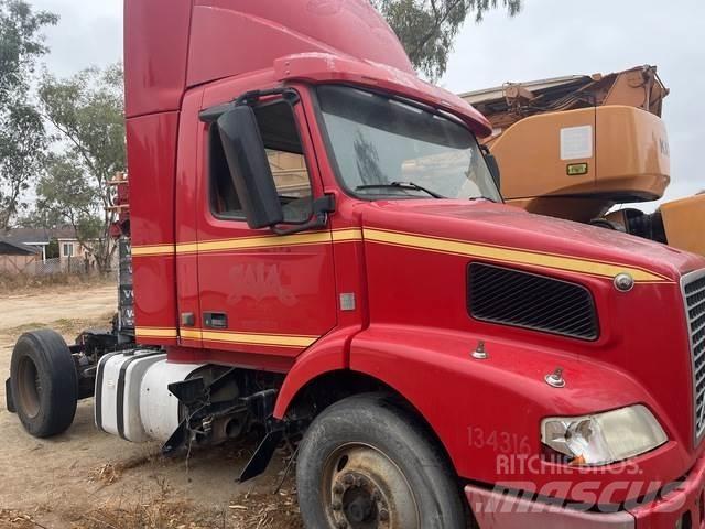 Volvo VNM 牵引车