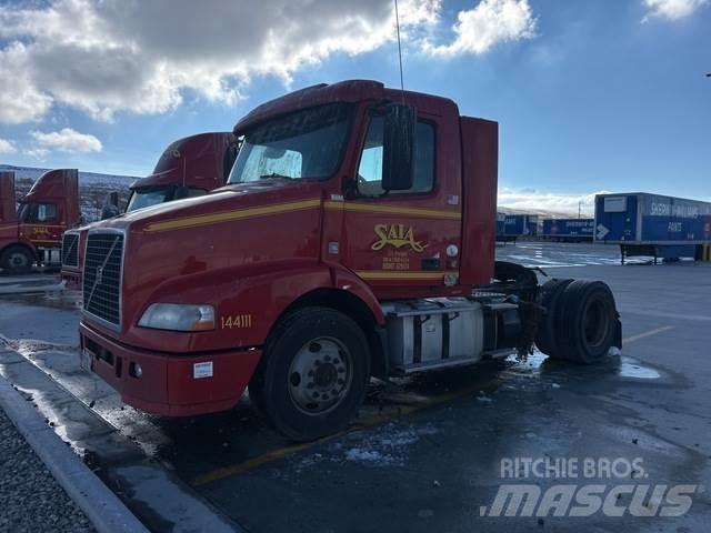 Volvo VNM 牵引车