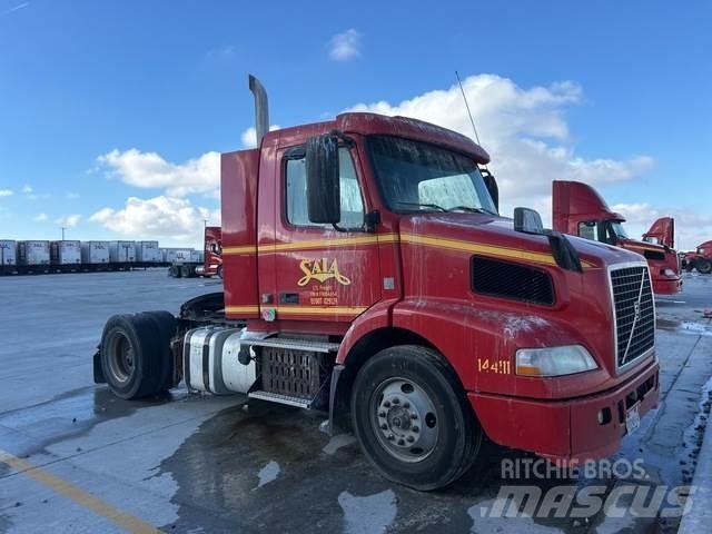 Volvo VNM 牵引车