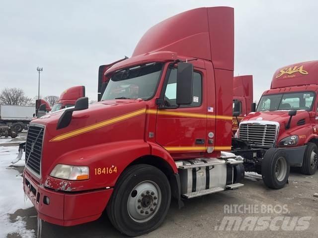 Volvo VNM 牵引车