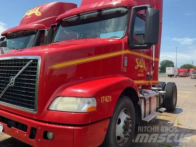 Volvo VNM 牵引车