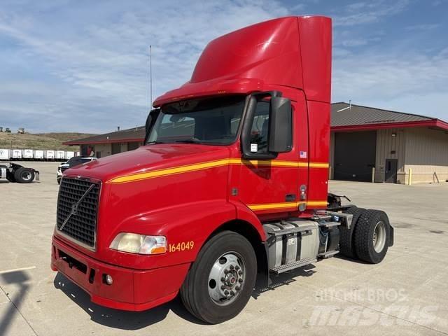 Volvo VNM 牵引车