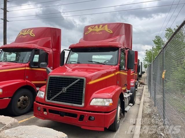 Volvo VNM 牵引车