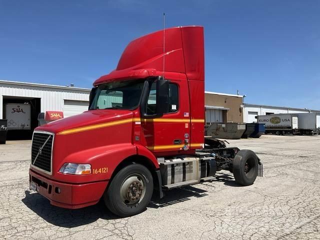 Volvo VNM 牵引车