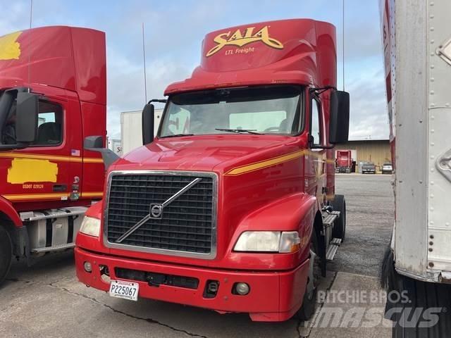 Volvo VNM 牵引车