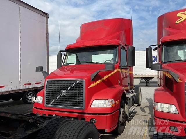 Volvo VNM 牵引车