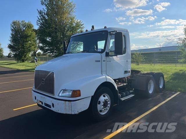 Volvo VNM 牵引车