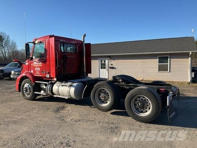 Volvo VNR 牵引车