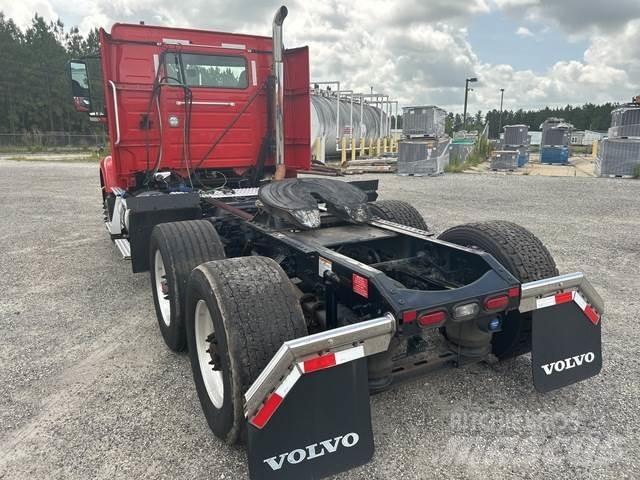 Volvo VNR 牵引车