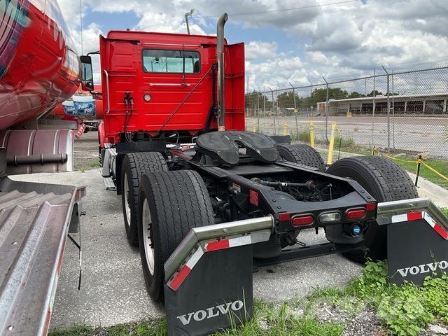 Volvo VNR 牵引车