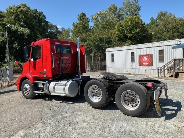 Volvo VNR 牵引车
