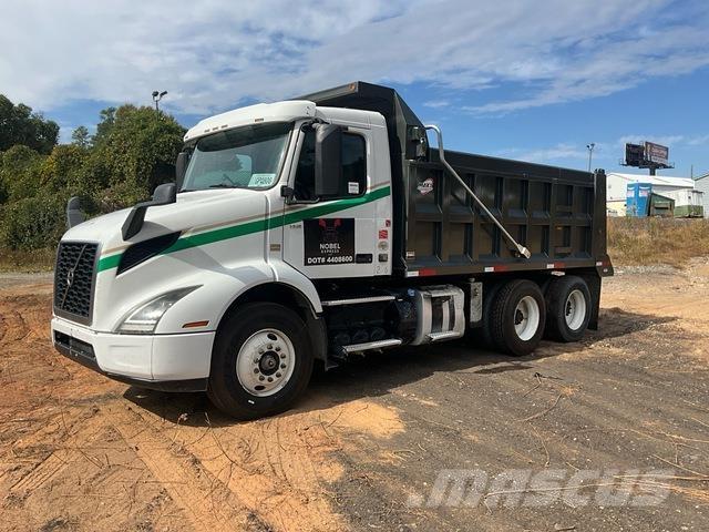 Volvo VNR 自卸式货车