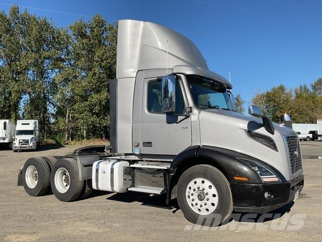 Volvo VNR 300 牵引车