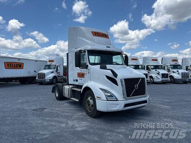 Volvo VNR300 牵引车