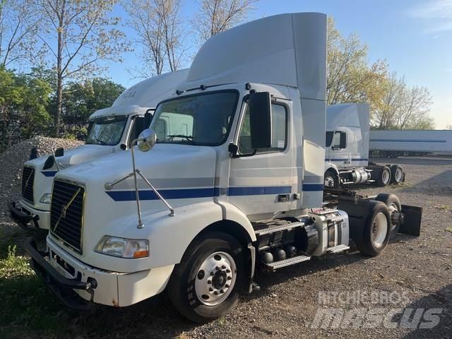Volvo VNR64T 牵引车