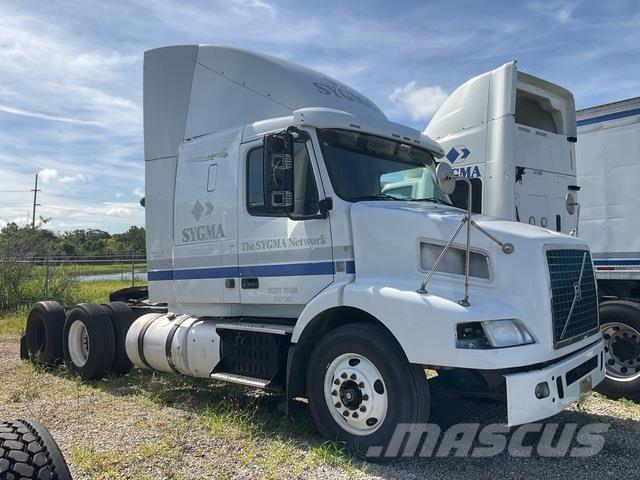 Volvo VNR64T 牵引车