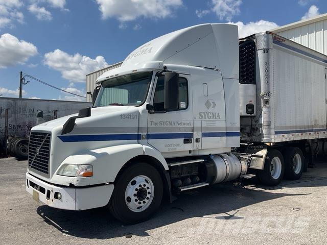 Volvo VNR64T 牵引车
