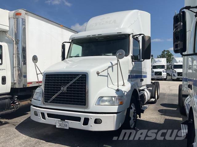 Volvo VNR64T 牵引车