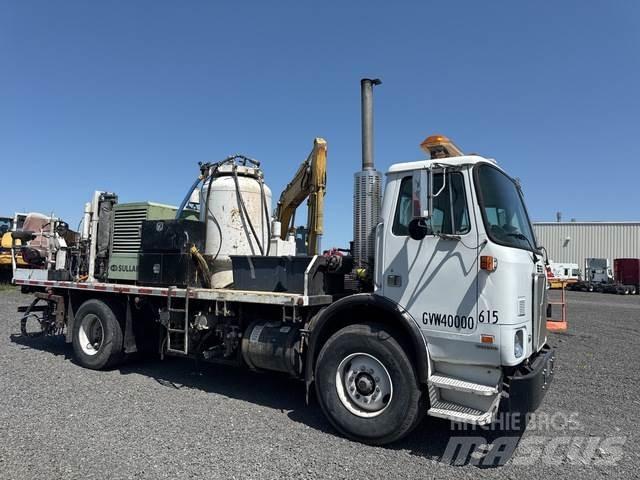 Volvo WX42 市政车