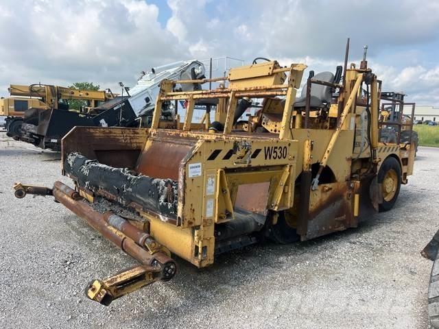 Weiler W530 沥青摊铺机