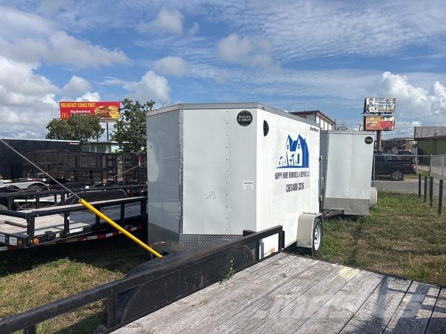 Wells Cargo  厢式拖车