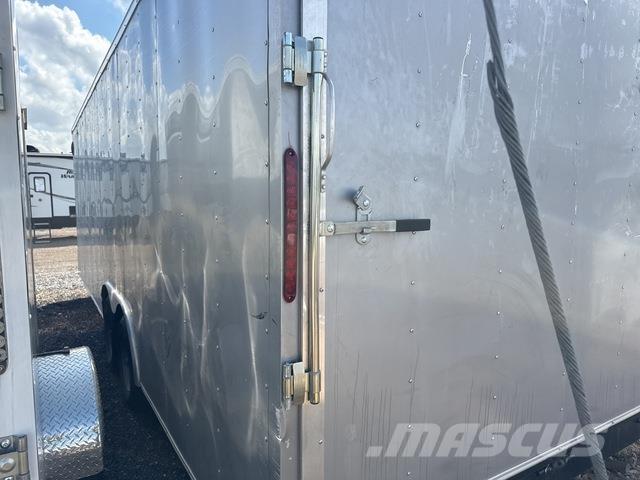 Wells Cargo  厢式拖车