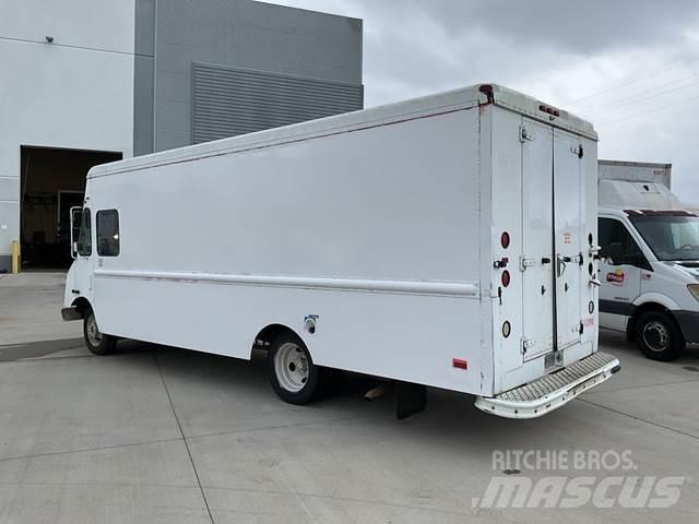 Workhorse W42 商务面包车