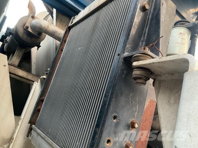 XCMG GKS22 直臂高空工作平台
