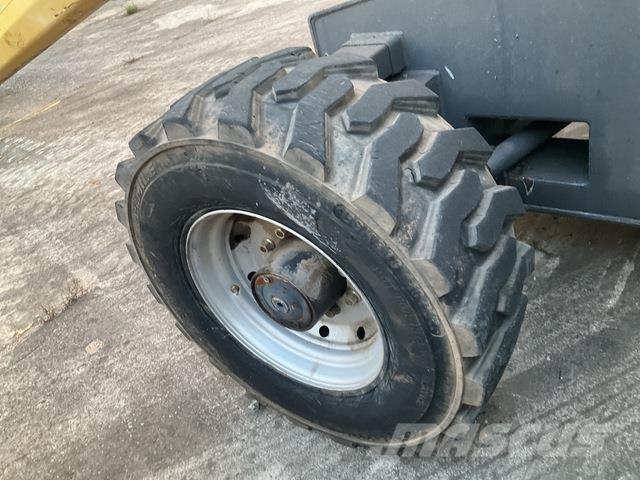 XCMG GKS28 直臂高空工作平台