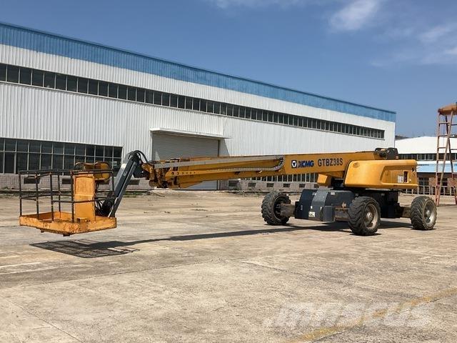XCMG GTBZ38S 直臂高空工作平台