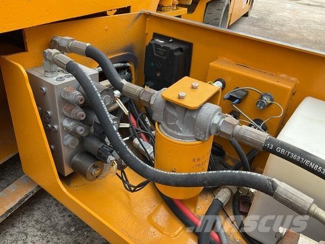 XCMG GTJZ1012 剪叉式升降机