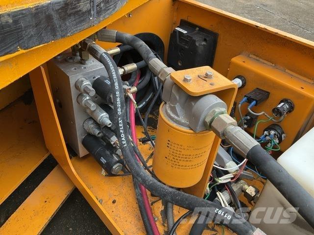 XCMG GTJZ1012 剪叉式升降机