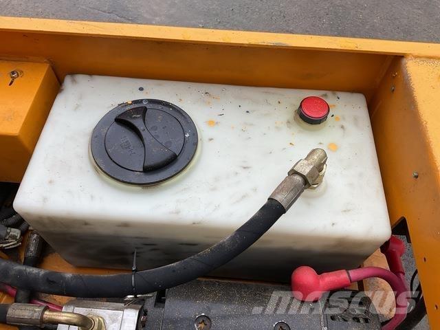 XCMG GTJZ1212 剪叉式升降机