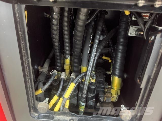 XCMG WF4014 伸缩臂叉装车|叉装车