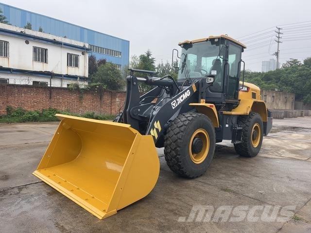 XCMG XC938 轮式装载机