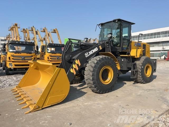 XCMG XC956 轮式装载机