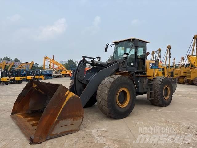 XCMG XC968I 轮式装载机