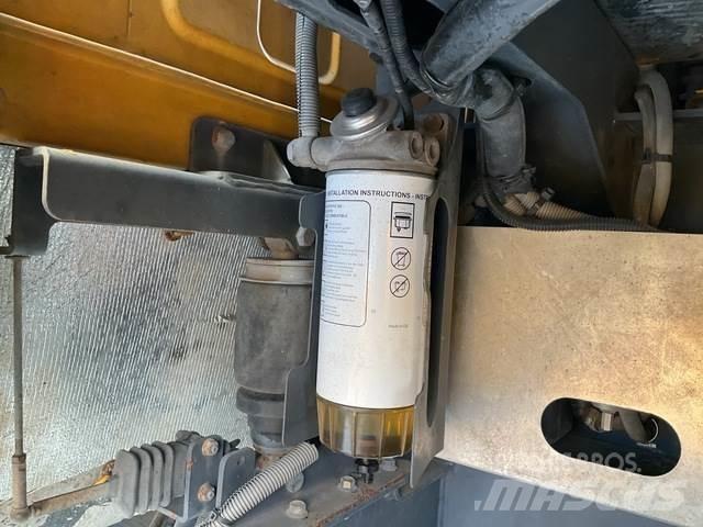 XCMG XCA220 全地面起重机︳移动式起重机