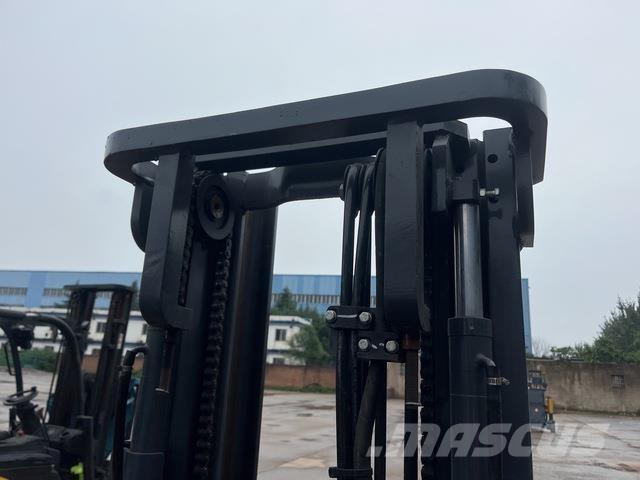 XCMG XCB-TW 电动叉车