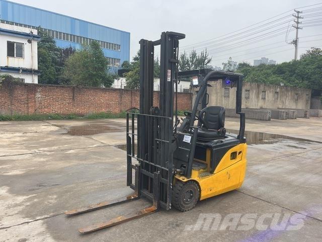 XCMG XCB-TW18 电动叉车