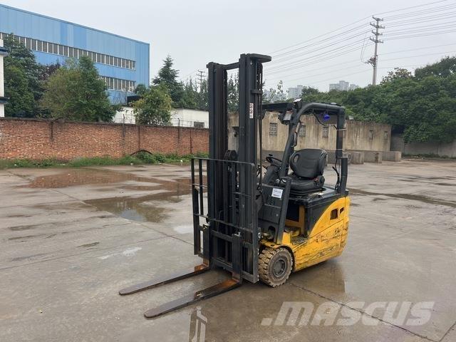 XCMG XCB-TW18 电动叉车