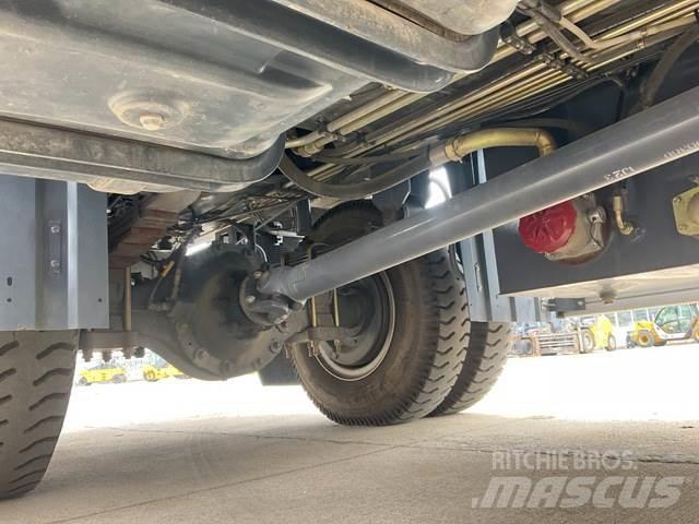 XCMG XCT12L5 履带起重机