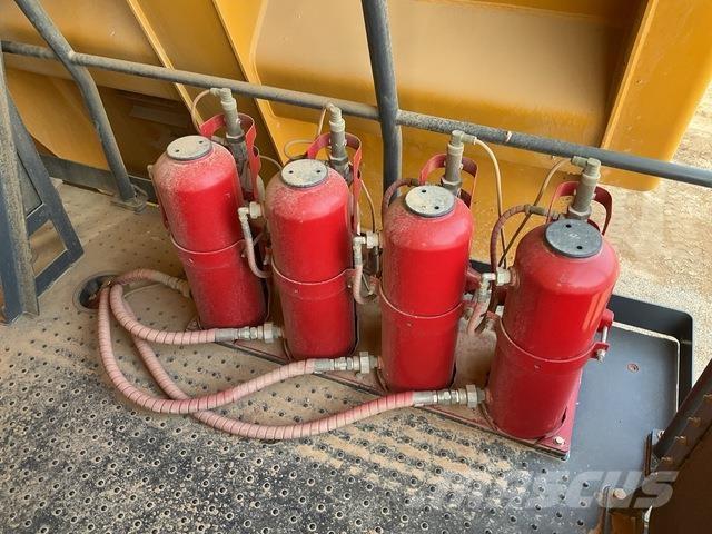 XCMG XDE200 铰接式自卸车