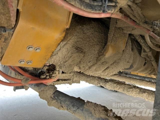 XCMG XDR80TH 铰接式自卸车