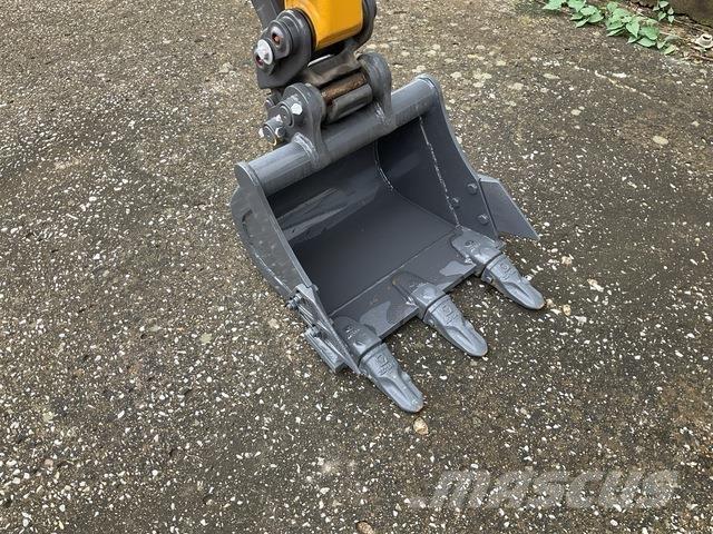 XCMG XE17U 小型挖掘机