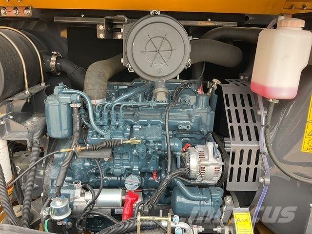 XCMG XE55DA 小型挖掘机